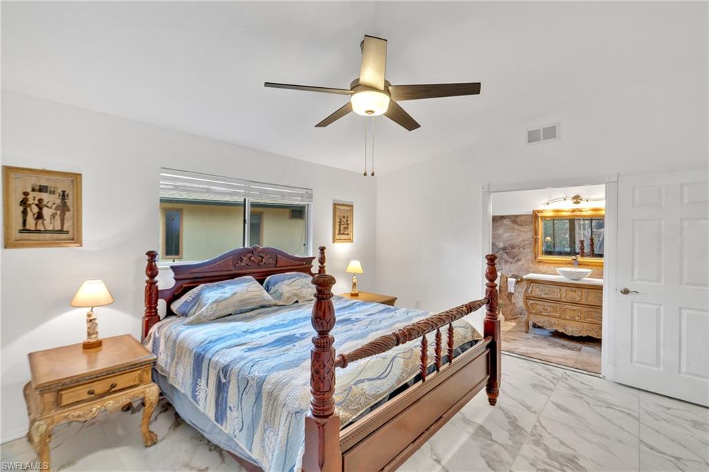 ROYAL WOODS - Residential