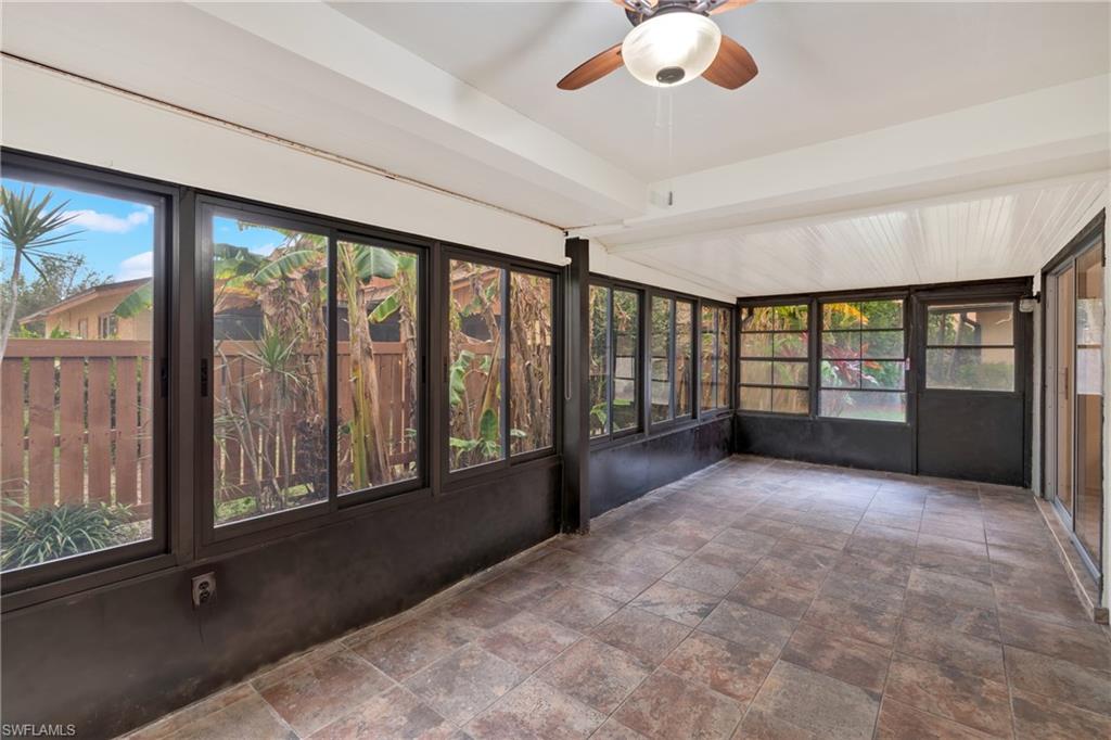 ROYAL WOODS - Residential