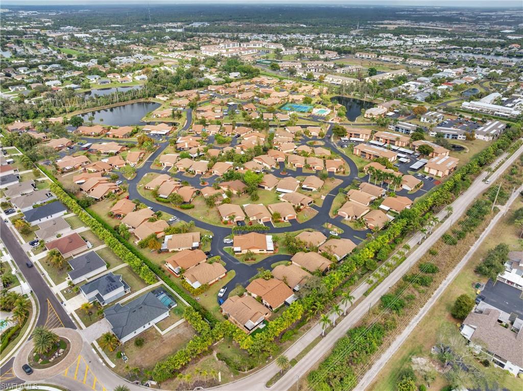 ROYAL WOODS - Residential