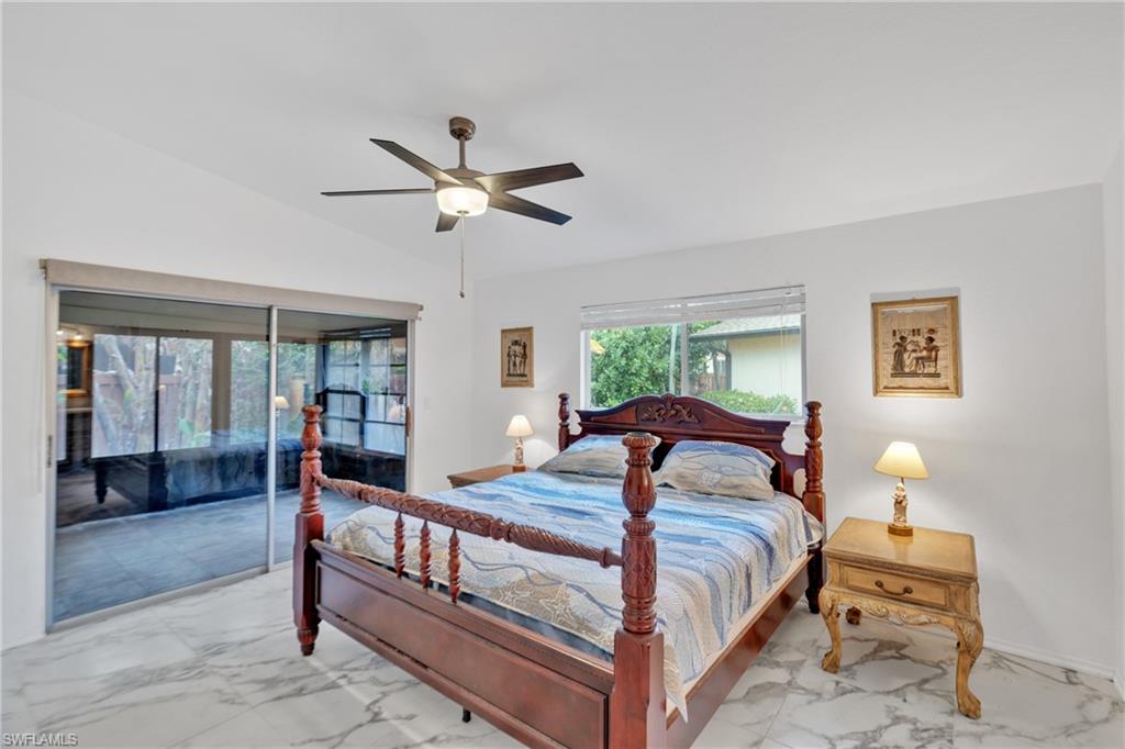 ROYAL WOODS - Residential