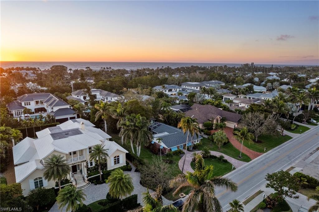 AQUALANE SHORES - Residential