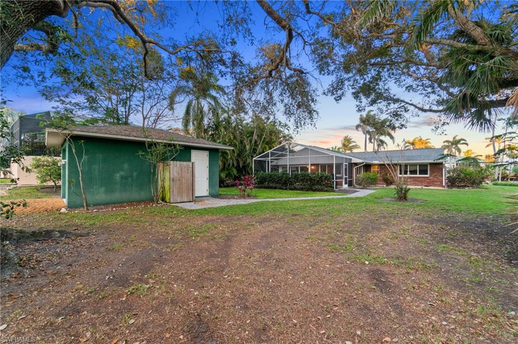 AQUALANE SHORES - Residential