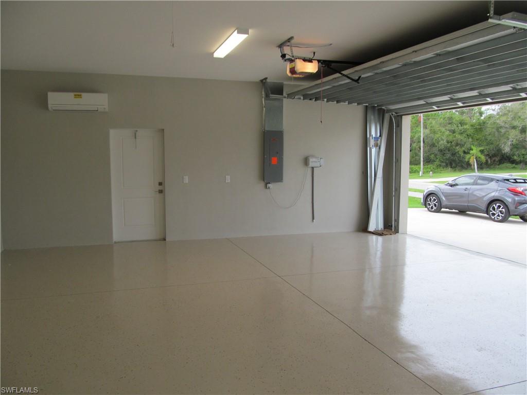 PORT CHARLOTTE - Residential