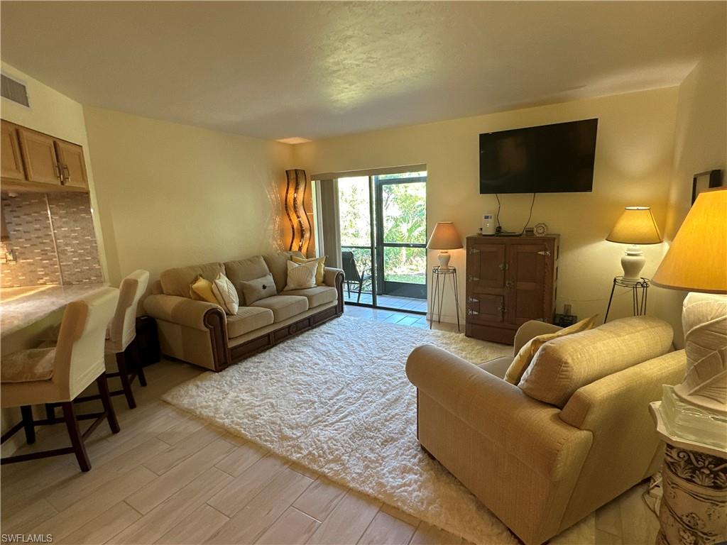 9635 Eaton Gardens LN 103
