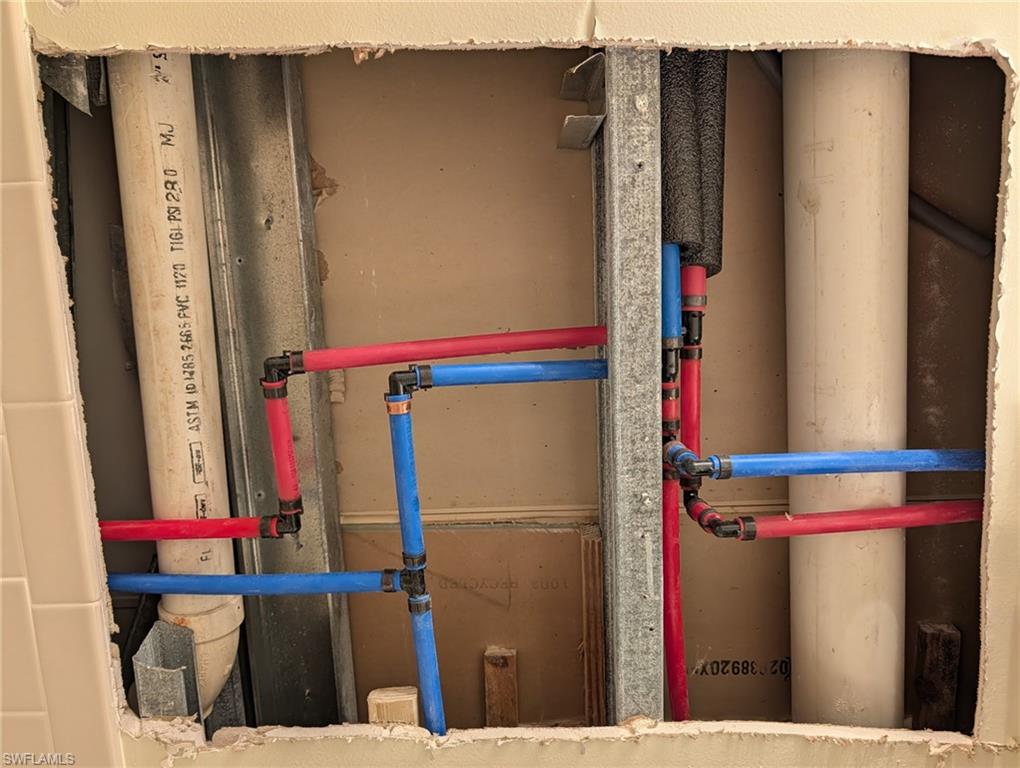 VILLAGES - Residential