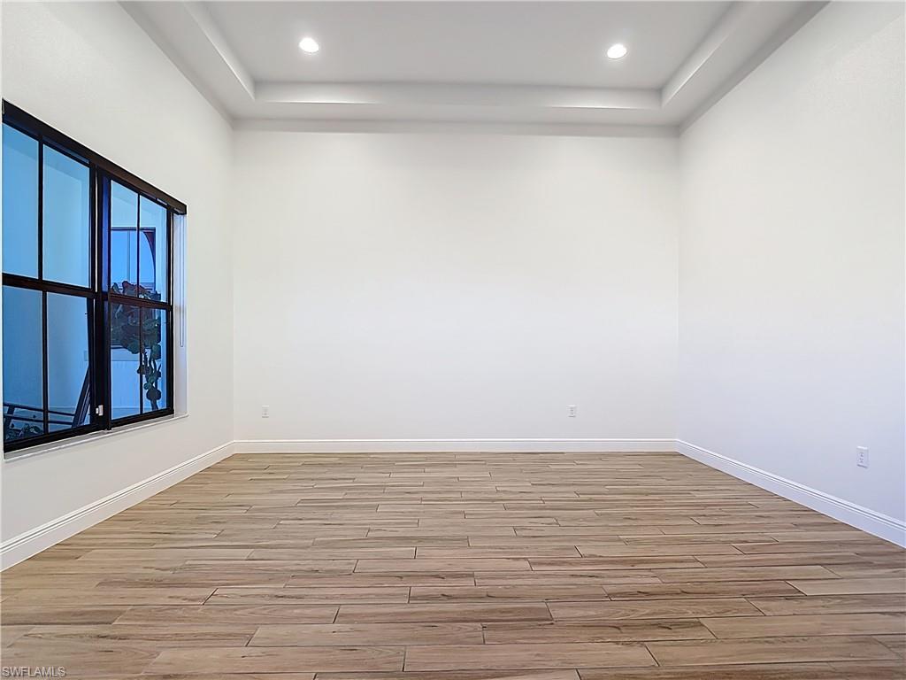 MAPLE RIDGE - Residential Lease