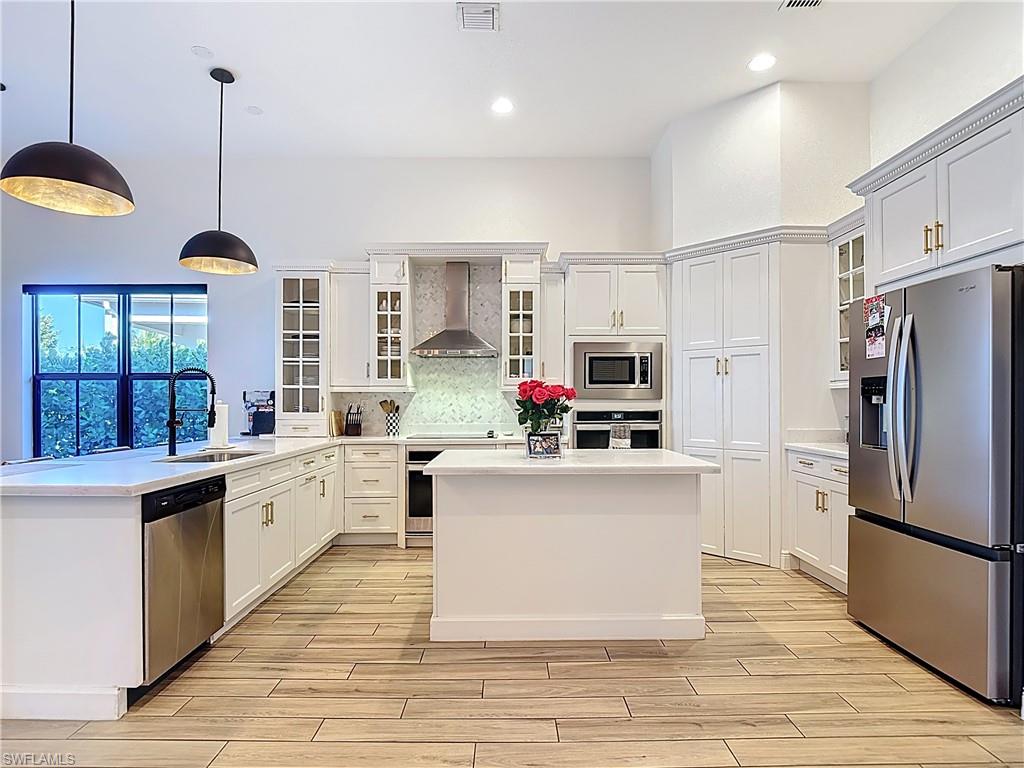 MAPLE RIDGE - Residential Lease