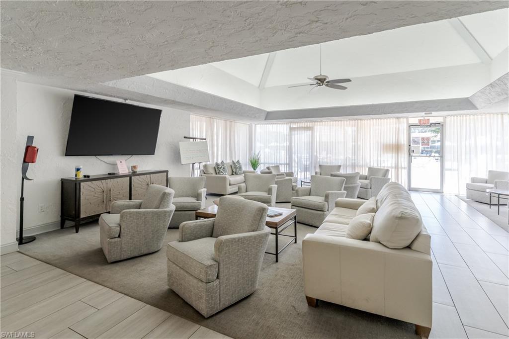 TURTLE LAKE GOLF COLONY - Residential