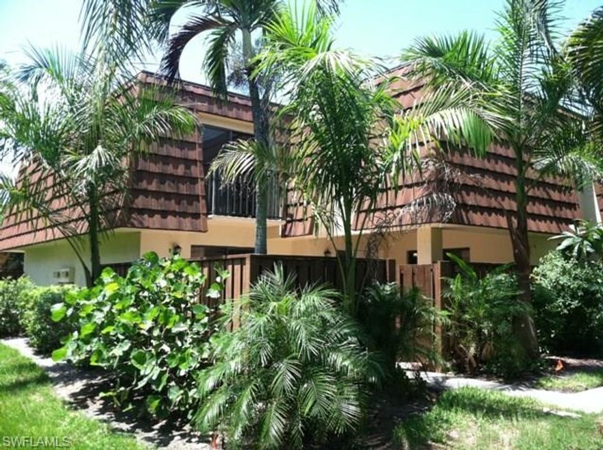 MOVE-IN READY!!!!!!!Rarely available Three Bedroom Townhome.  The Village of Cedarbend is located close to beaches, downtown, airports, schools and so much more!  The huge fenced courtyard, partially covered,  gives you the opportunity to bring your grill!  Heated community pool all year long.  HOA fees include Water, Roofs and Reserves!
Call today for a showing.