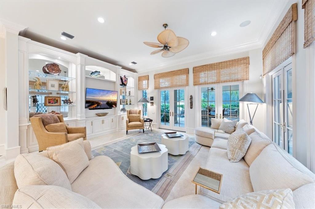 QUAIL WEST - Residential