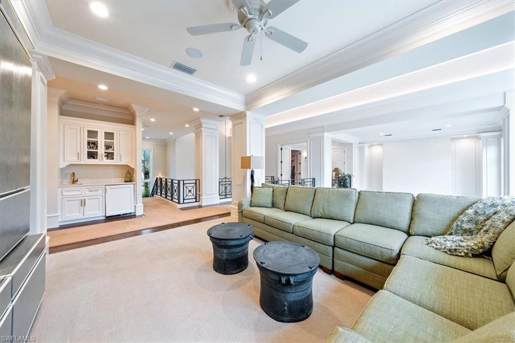 QUAIL WEST - Residential