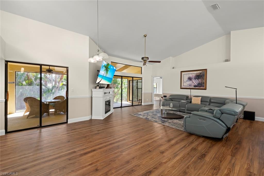 KELLY GREENS - Residential