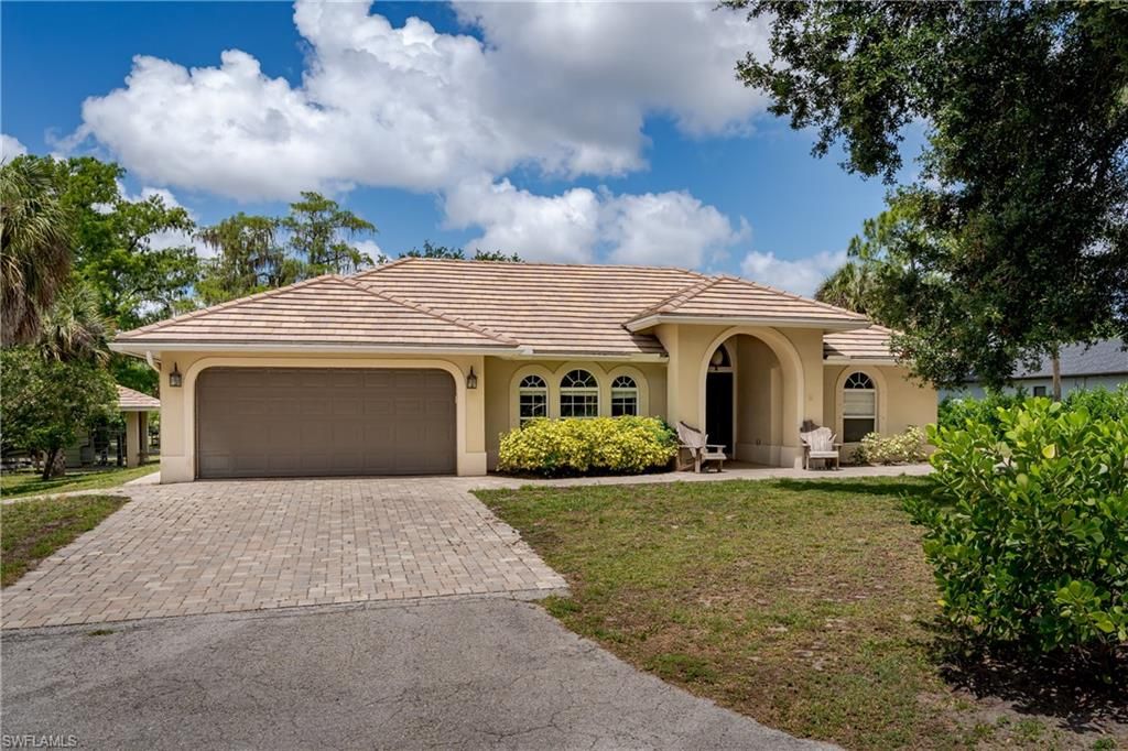 Photo of 1781 21st ST SW, NAPLES, FL 34117 (MLS # 226017226)