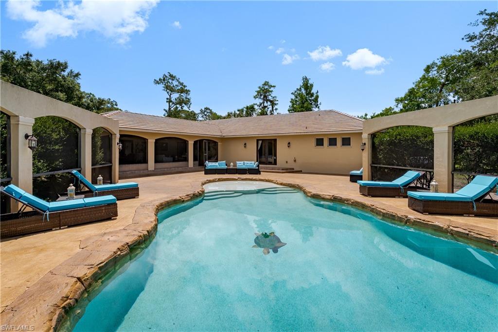 GOLDEN GATE ESTATES - Residential