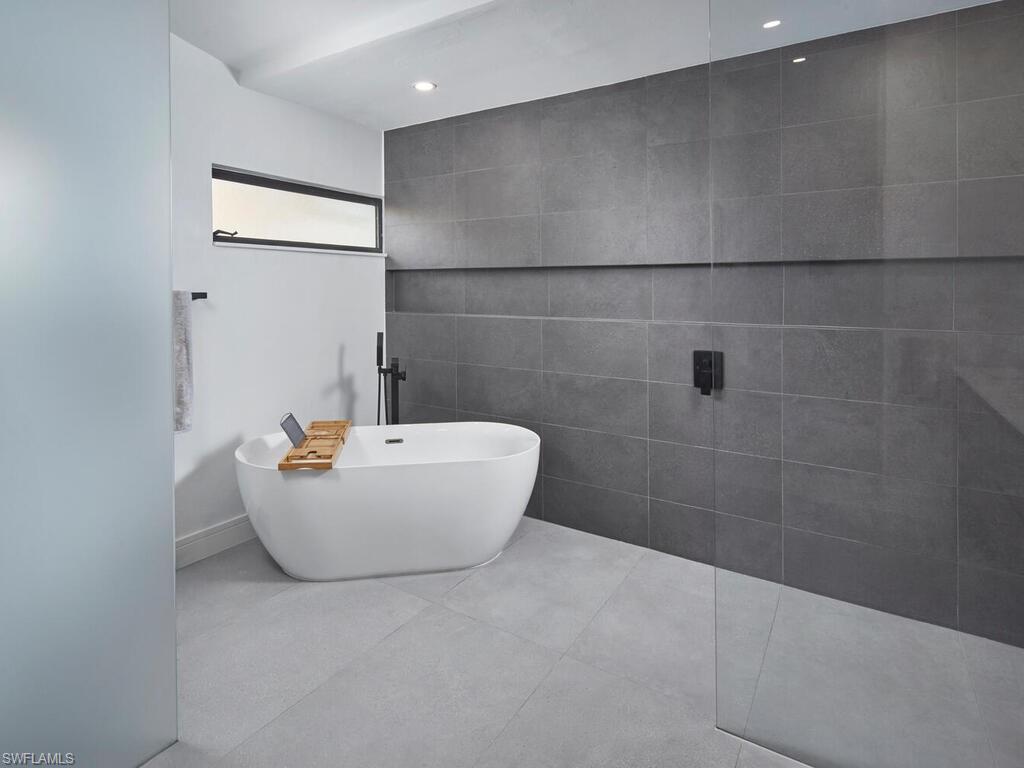 MONTEREY - Residential