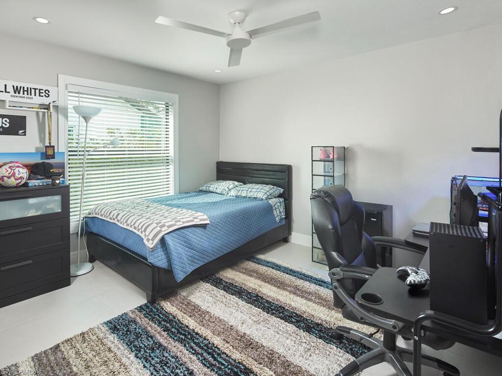 MONTEREY - Residential