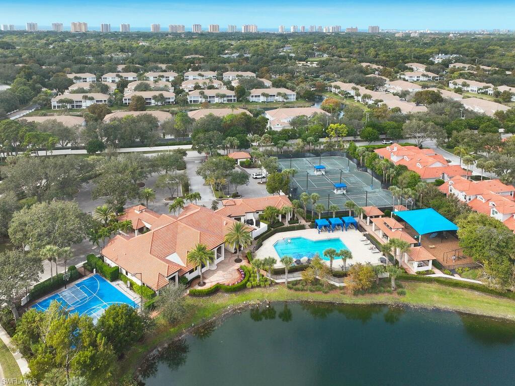 MONTEREY - Residential