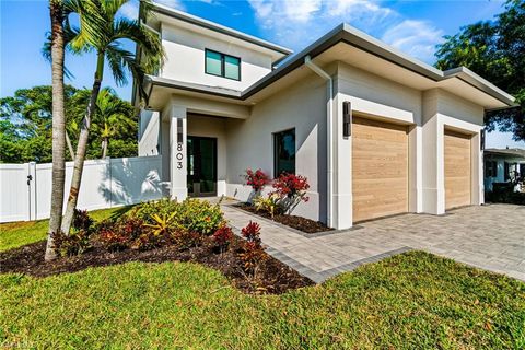 803 96th AVE N NAPLES FL 34108