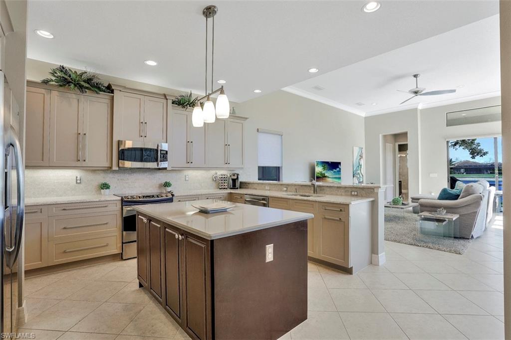 RIVERSTONE - Residential