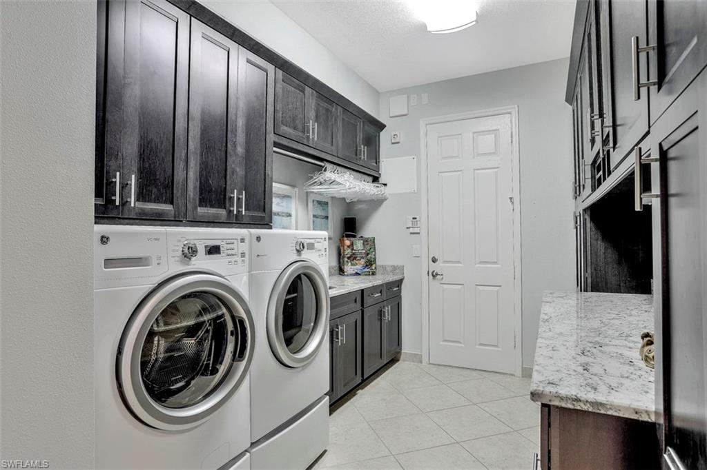 RIVERSTONE - Residential