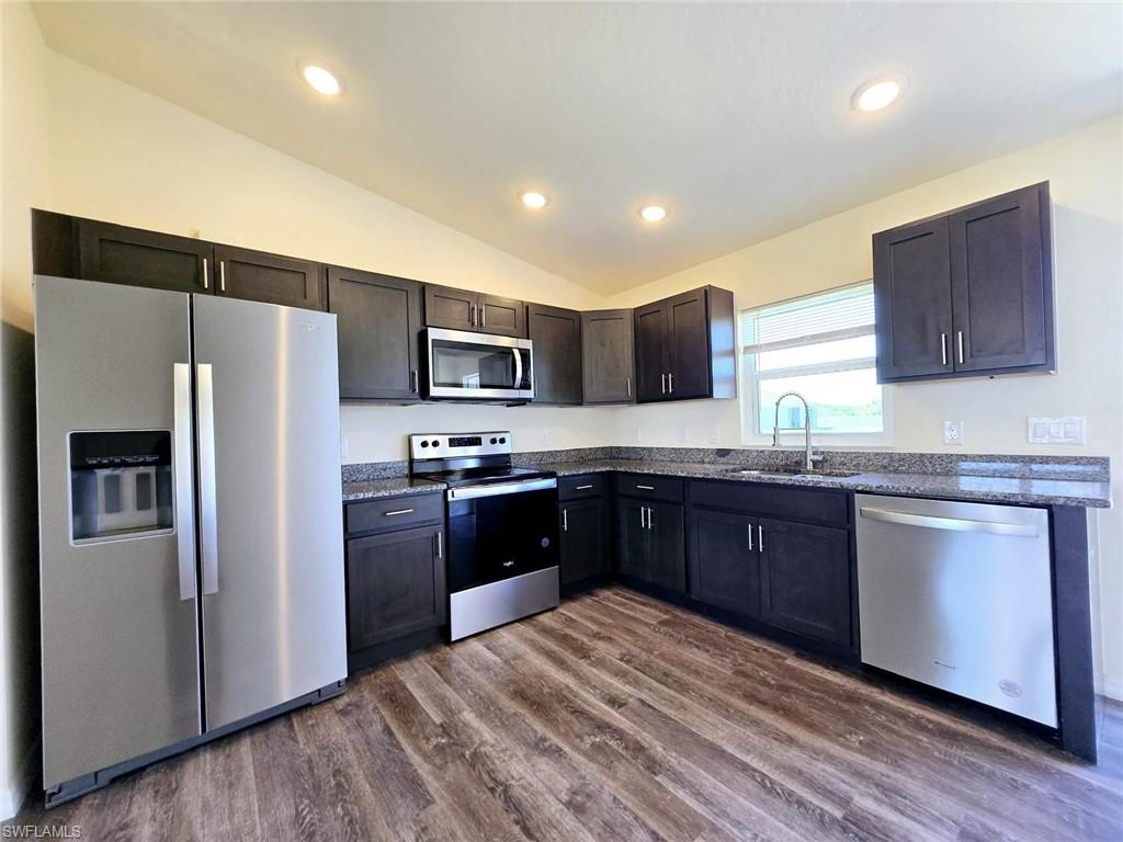 PORT LABELLE - Residential Lease