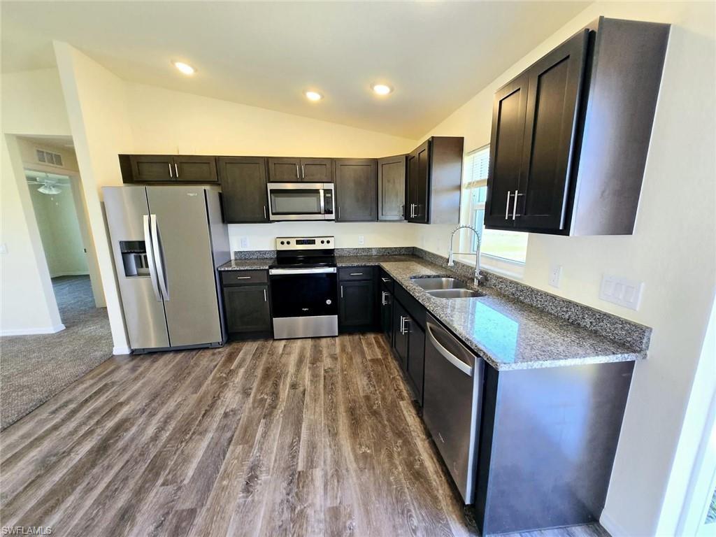 PORT LABELLE - Residential Lease