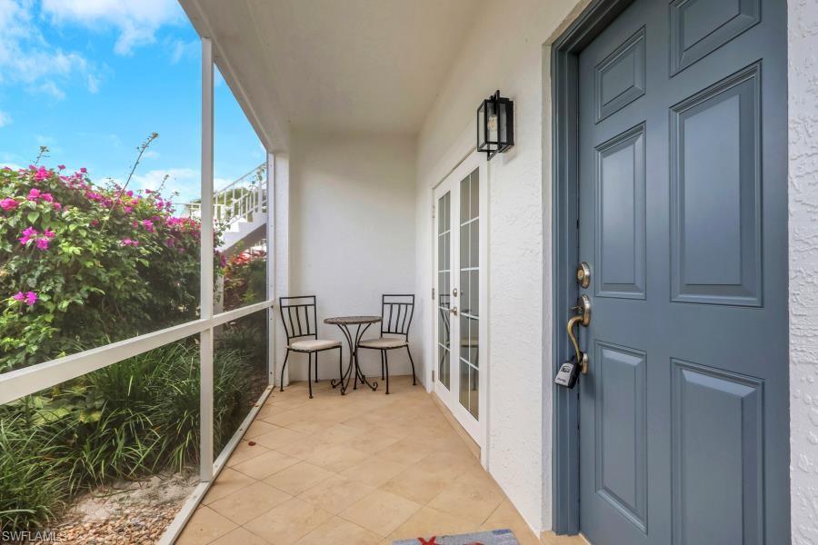 LAUREL OAKS AT PELICAN BAY - Residential