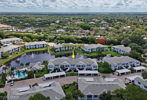LAUREL OAKS AT PELICAN BAY - Residential