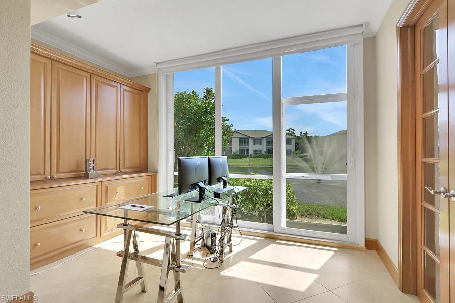 LAUREL OAKS AT PELICAN BAY - Residential