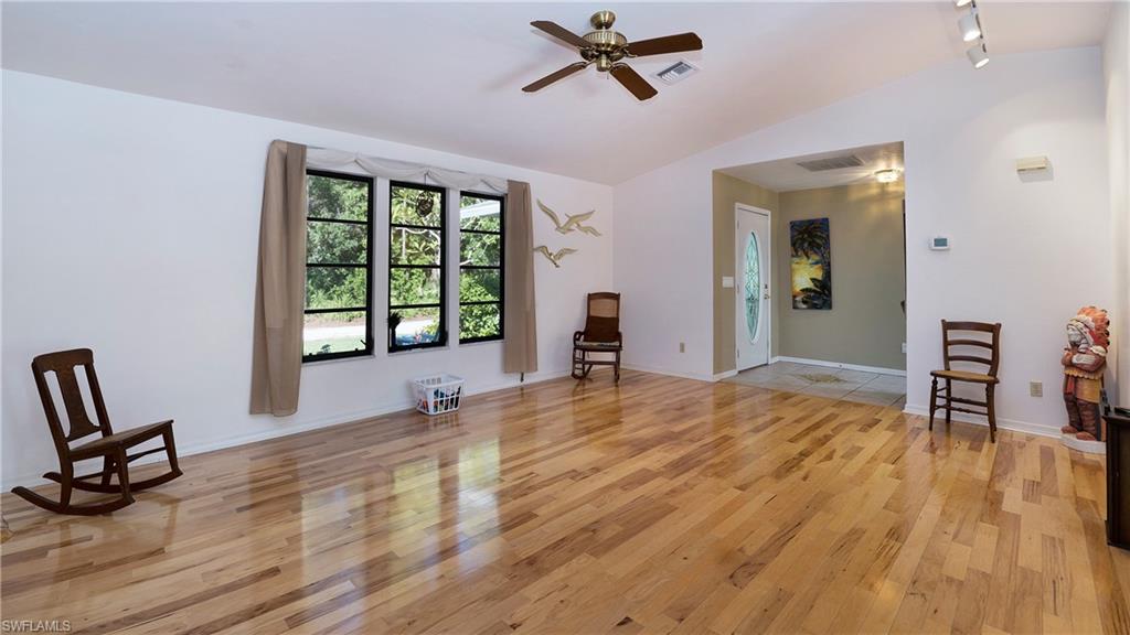 SAN CARLOS ESTATES - Residential