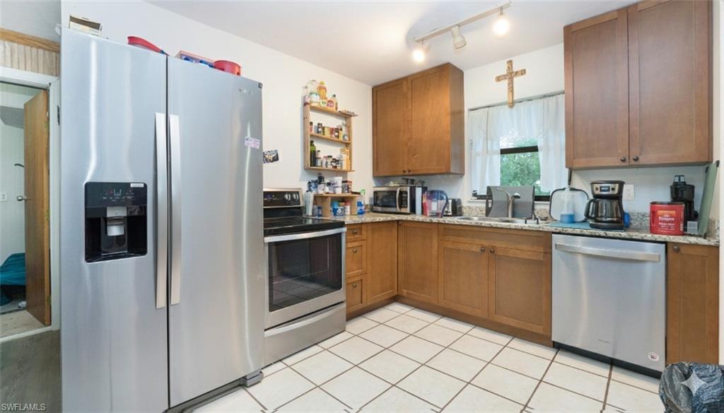 SAN CARLOS ESTATES - Residential