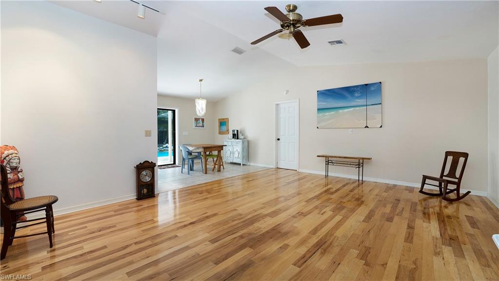 SAN CARLOS ESTATES - Residential