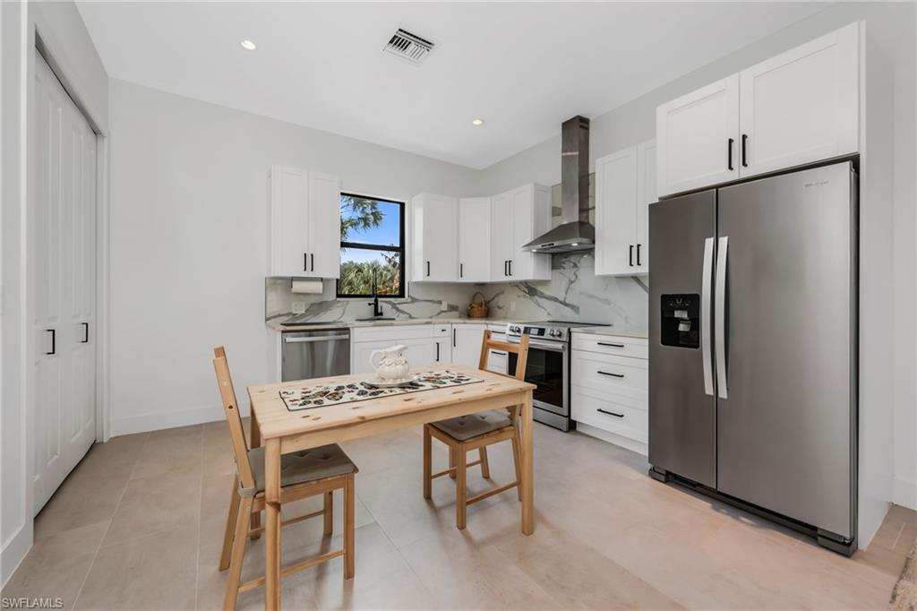 GOLDEN GATE ESTATES - Residential