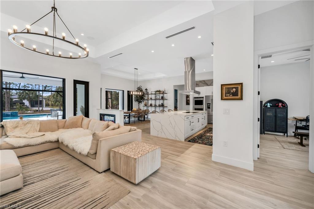 GOLDEN GATE ESTATES - Residential