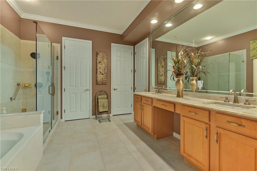 FEATHERBROOK - Residential