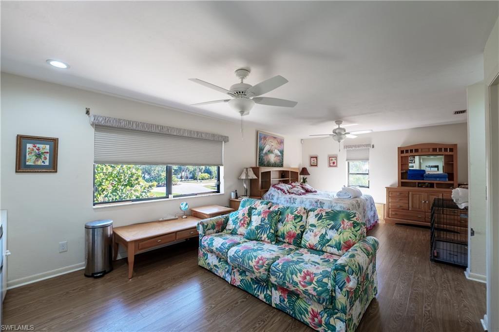 EAST ROCKS - Residential