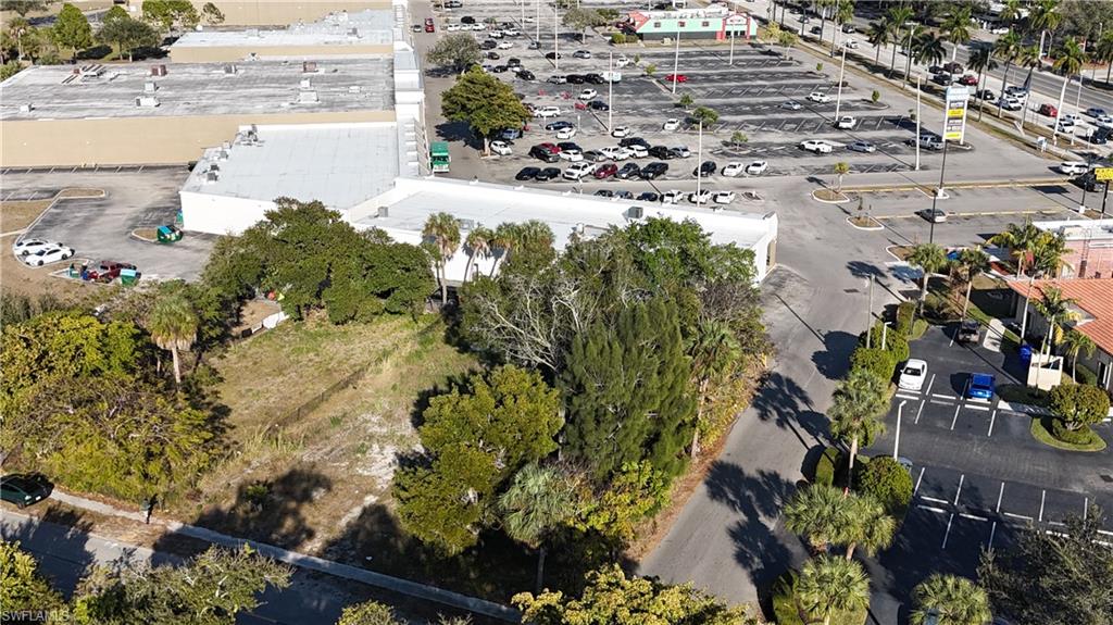 FORT MYERS - Land
