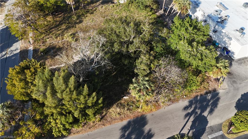 FORT MYERS - Land