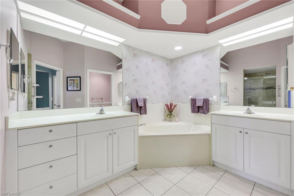 LIGHTHOUSE BAY - Residential