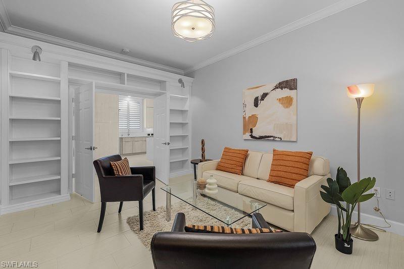 THE SHORES - Residential