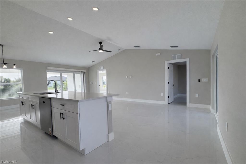 CAPE CORAL - Residential Lease