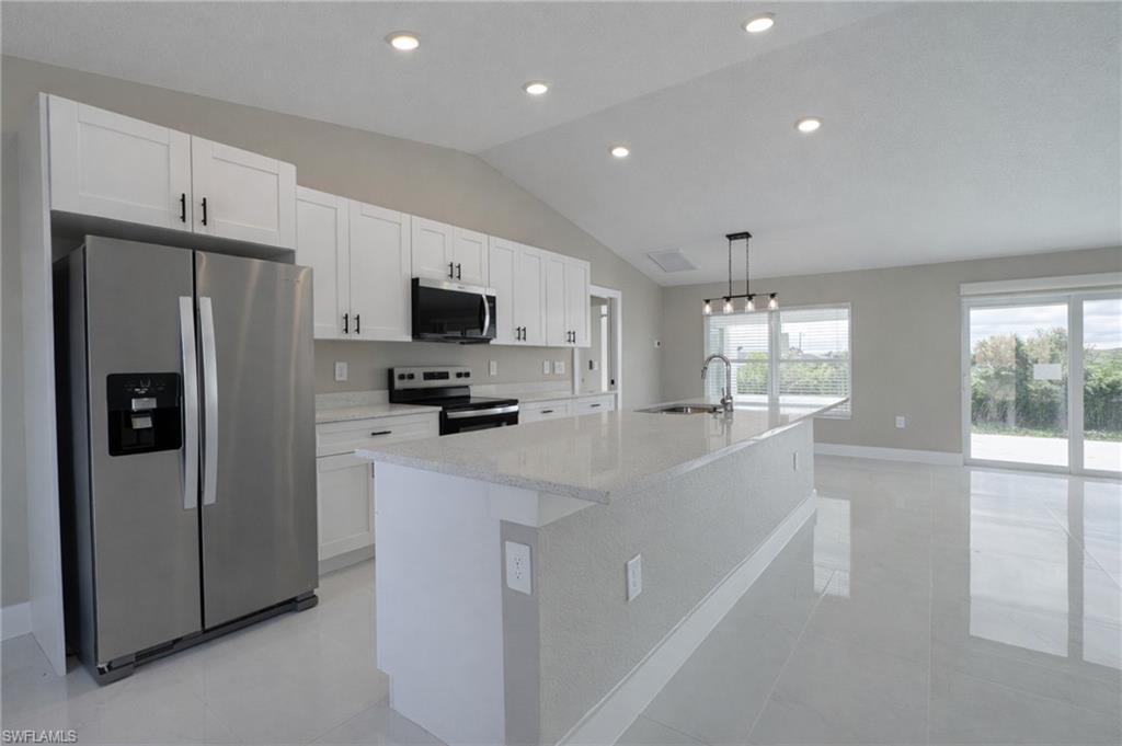 CAPE CORAL - Residential Lease