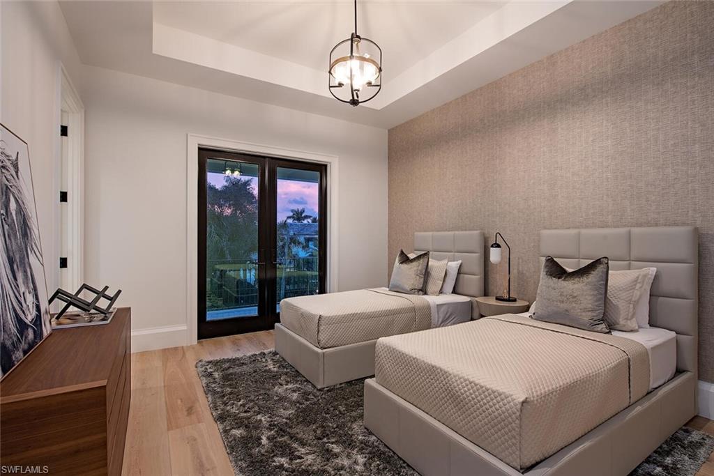 AQUALANE SHORES - Residential