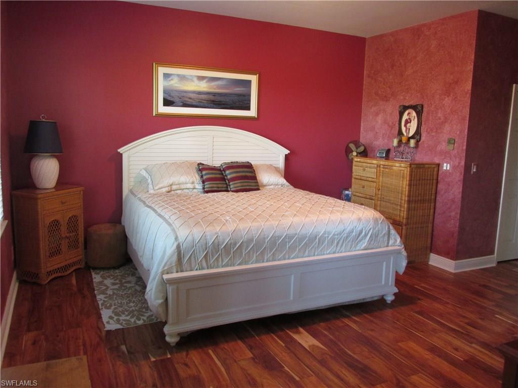 BELL TOWER PARK - Residential