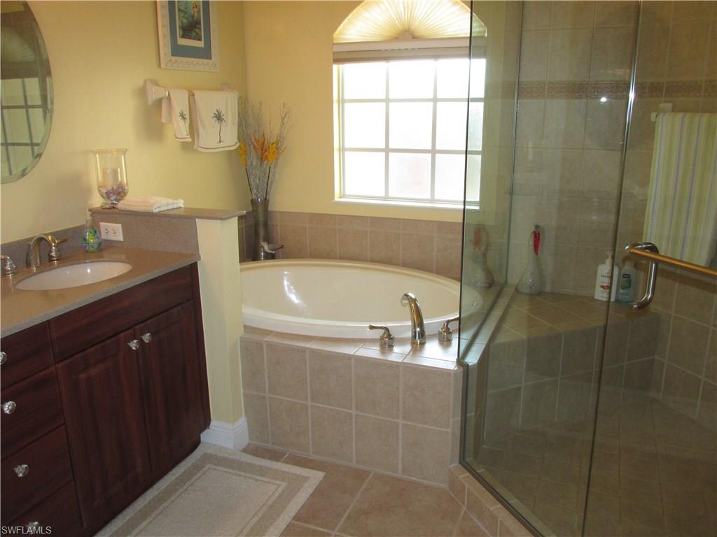 BELL TOWER PARK - Residential