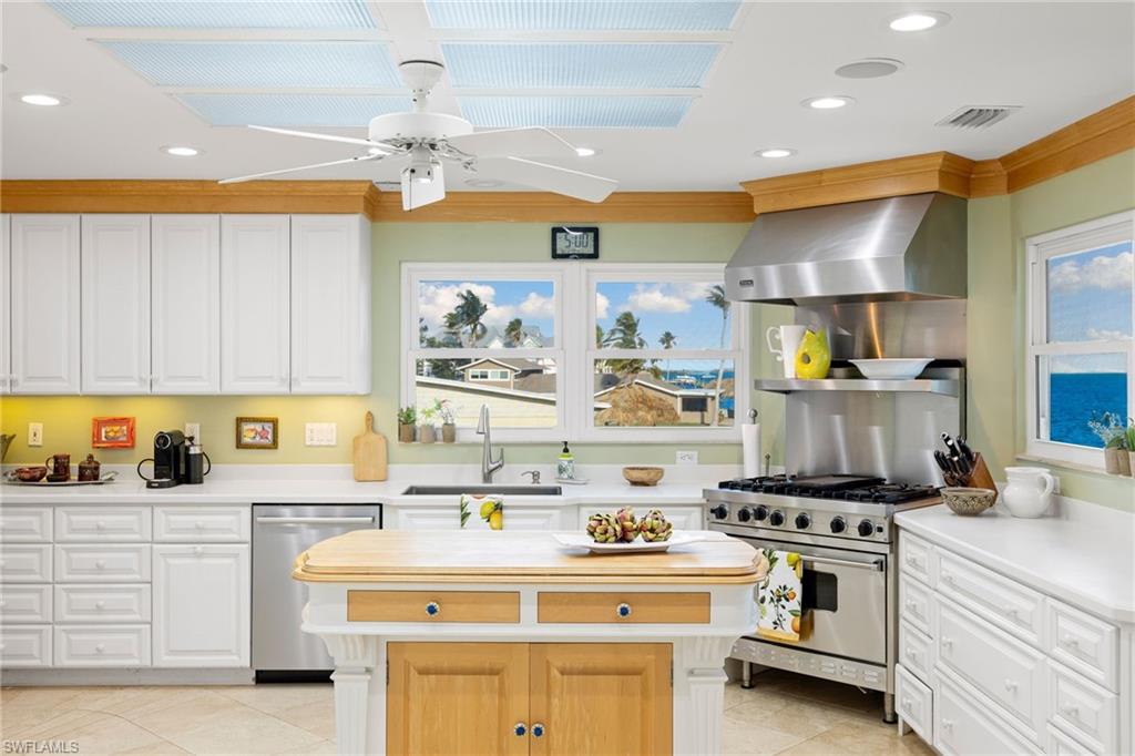 BAYVIEW ACRES - Residential