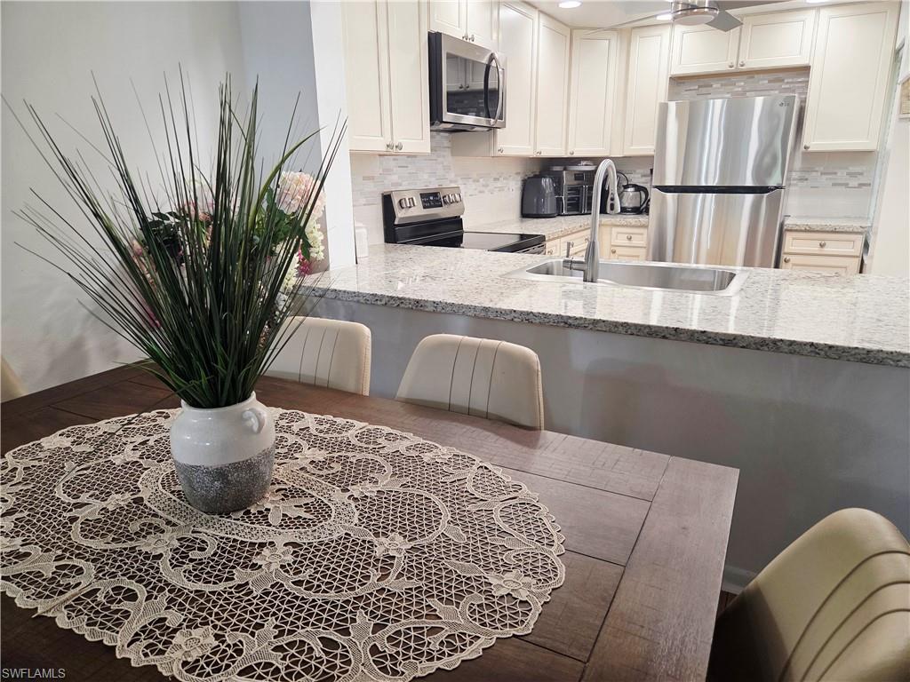 FOREST LAKES - Residential