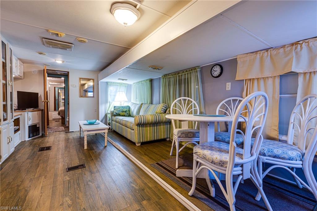 IMPERIAL WILDERNESS - Residential