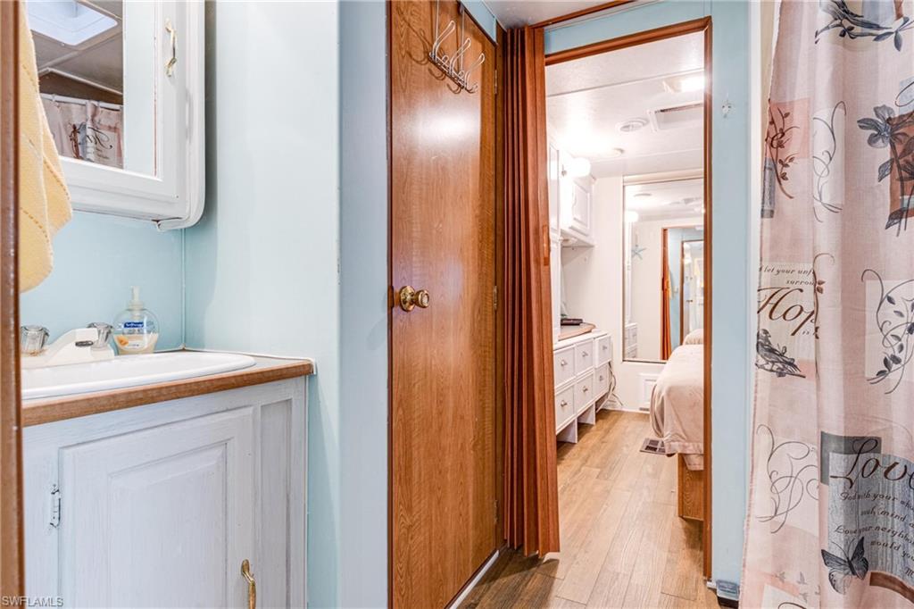 IMPERIAL WILDERNESS - Residential