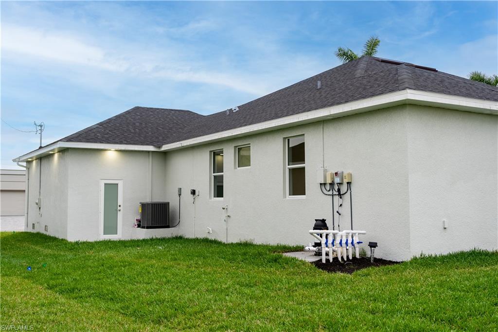 CAPE CORAL - Residential